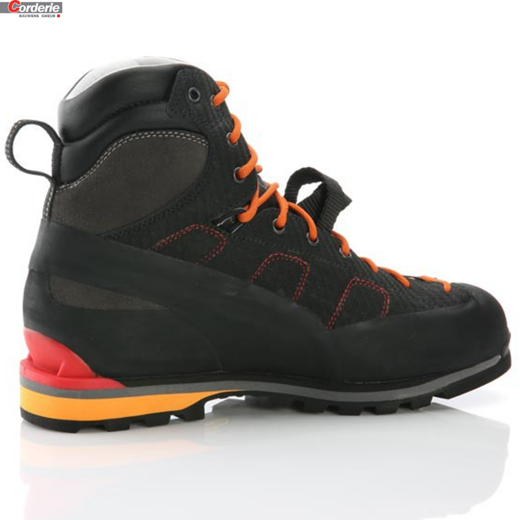 CHAUSSURES_DE_GRIMPE_EVO2_03_CORDERIE_BAUWENS